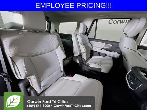 New 2026 Ford Expedition Platinum AWD/4WD image 17