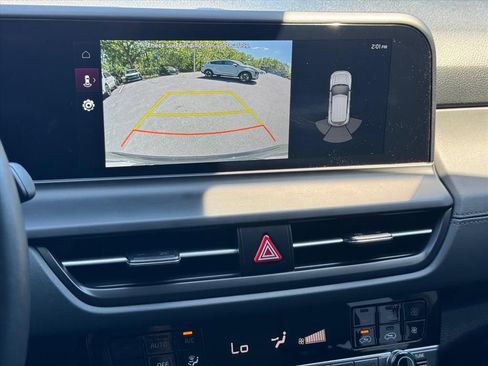 Certified 2025 Kia Seltos EX w/ EX Sunroof Package FWD image 25