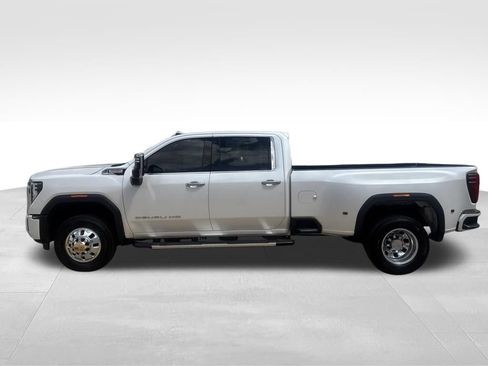 Used 2024 GMC Sierra 3500 Denali w/ Denali Reserve Package AWD/4WD image 12