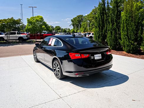 Used 2022 Chevrolet Malibu RS FWD image 8