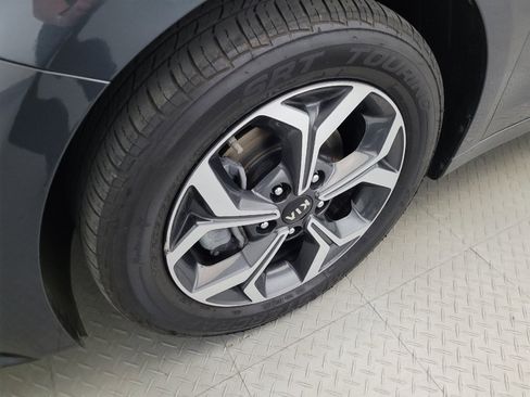 Used 2019 Kia Forte LXS FWD image 31