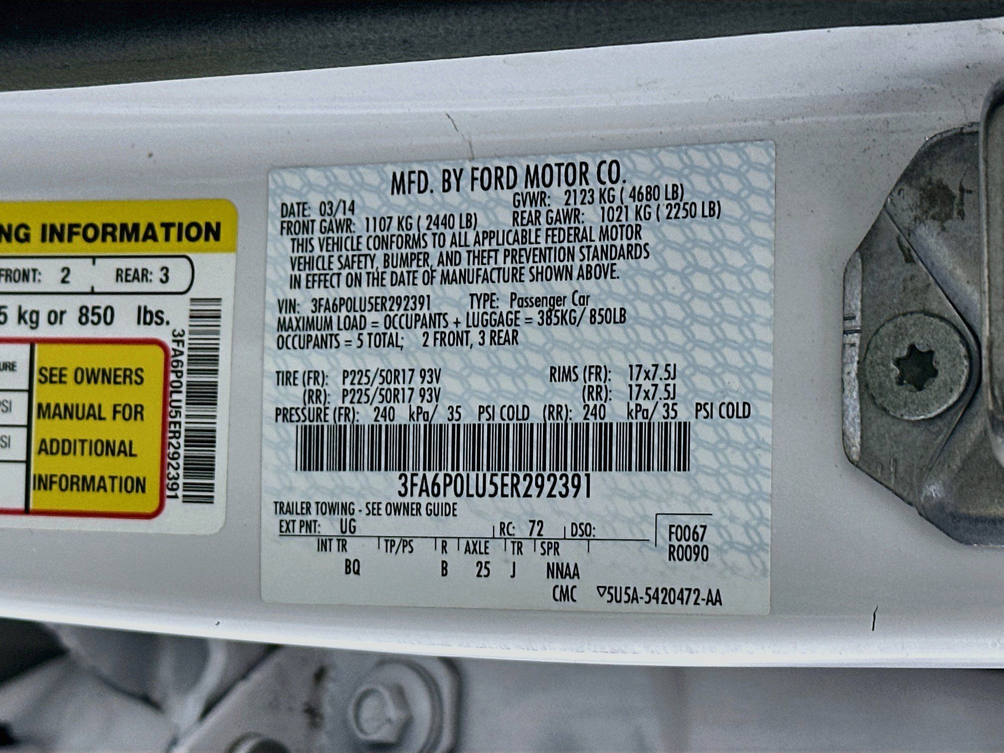 Used 2014 Ford Fusion SE w/ Equipment Group 502A FWD image 12