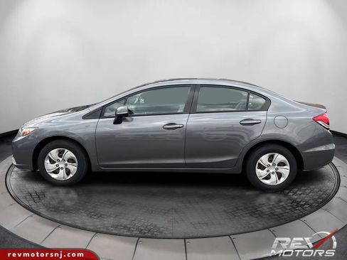 Used 2013 Honda Civic LX image 2