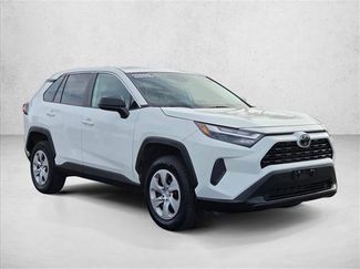 Used 2024 Toyota RAV4 LE video 3