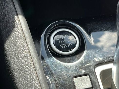 Used 2021 Nissan Versa SR w/ Trunk Package FWD image 22