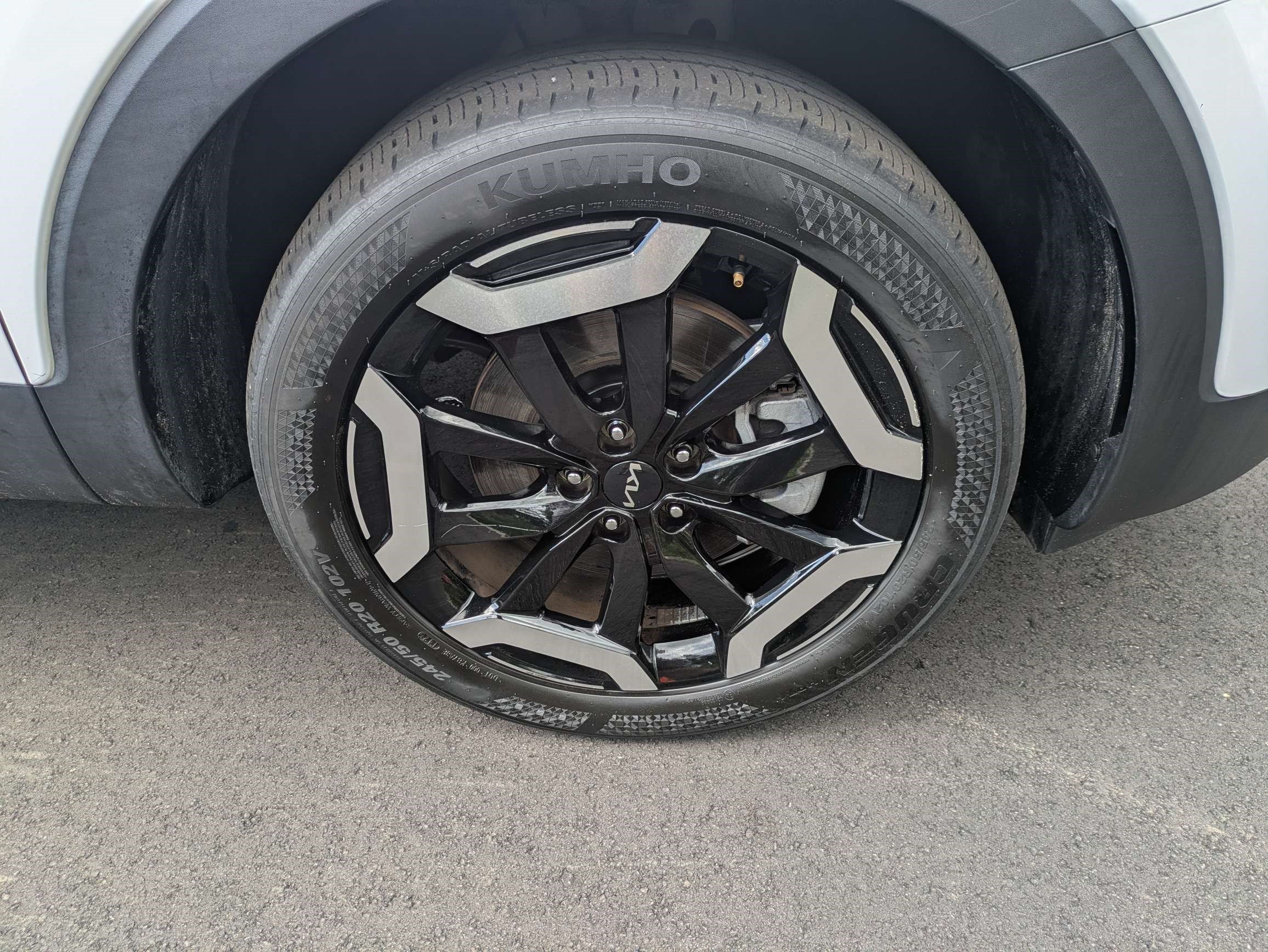 Used 2025 Kia Telluride S FWD image 9