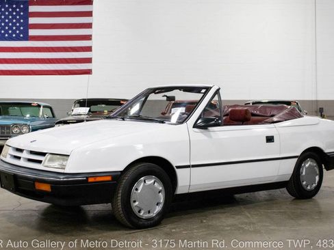 Used 1991 Dodge Shadow Convertible image 1