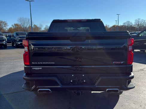 Used 2022 Chevrolet Silverado 1500 RST image 8