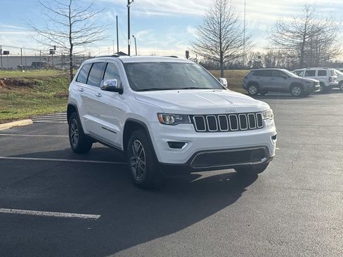 Used 2018 Jeep Grand Cherokee Limited image 1