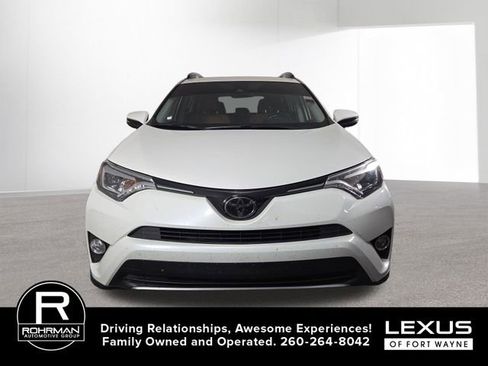 Used 2018 Toyota RAV4 Limited w/ Protection Package FWD image 3