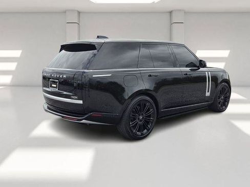 Used 2024 Land Rover Range Rover Autobiography image 5