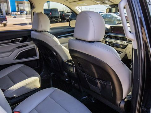 Used 2022 Kia Telluride S image 19