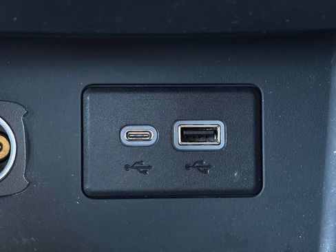 Used 2022 GMC Acadia SLE w/ Driver Convenience Package image 25