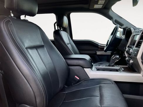 Used 2020 Ford F150 Lariat w/ Equipment Group 502A Luxury AWD/4WD image 17