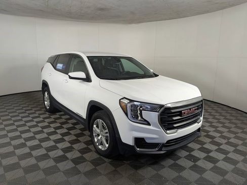 Certified 2024 GMC Terrain SLE image 12