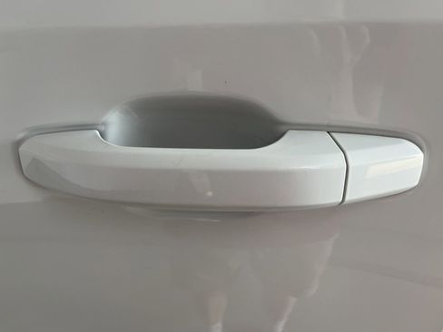 Used 2023 Chevrolet Silverado 1500 LT image 40