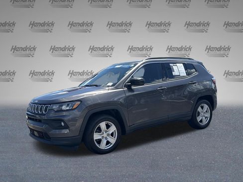 Used 2022 Jeep Compass Latitude FWD image 6