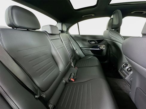 Certified 2025 Mercedes-Benz C 300 4MATIC Sedan image 35