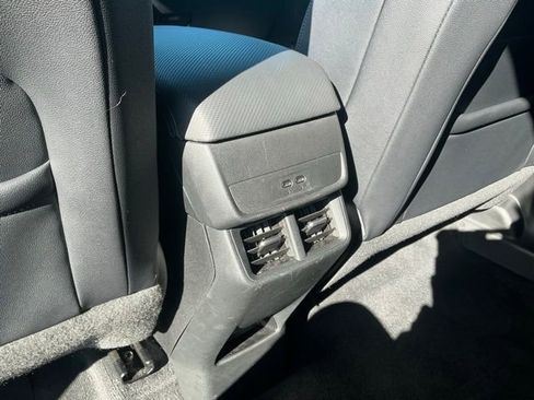 Used 2025 Chevrolet Equinox LT w/ Convenience Package II FWD image 36