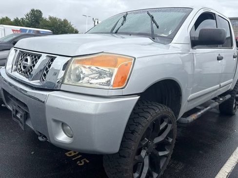 Used 2012 Nissan Titan SV w/ SV Value Truck Pkg AWD/4WD image 25