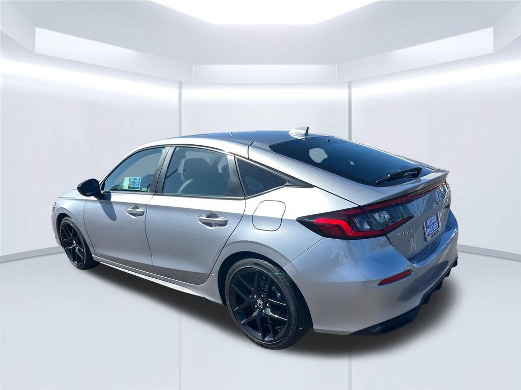 Used 2023 Honda Civic Sport image 3