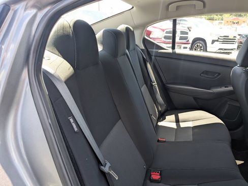 Used 2024 Nissan Sentra SV FWD image 25