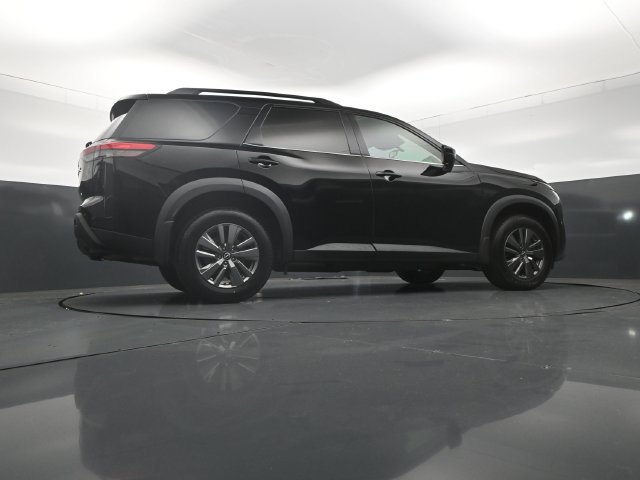 Used 2024 Nissan Pathfinder SV FWD image 35