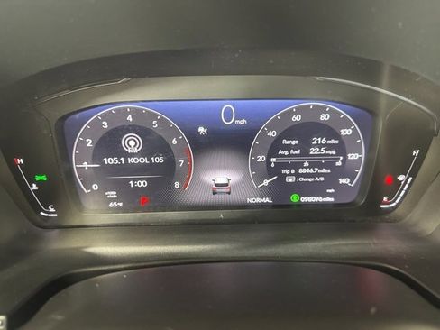 Used 2023 Honda Pilot Elite image 19