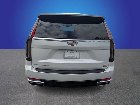 Used 2023 Cadillac Escalade ESV Premium Luxury w/ Performance Package image 4