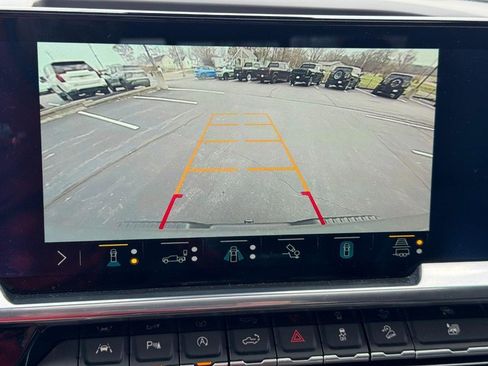 Used 2023 Chevrolet Silverado 1500 LT Trail Boss w/ LT Trail Boss Premium Package image 21