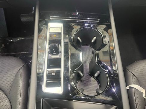 New 2026 Volkswagen Atlas SE image 14