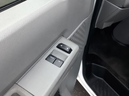 Used 2011 Ford E-150 and Econoline 150 w/ PWR Group image 9