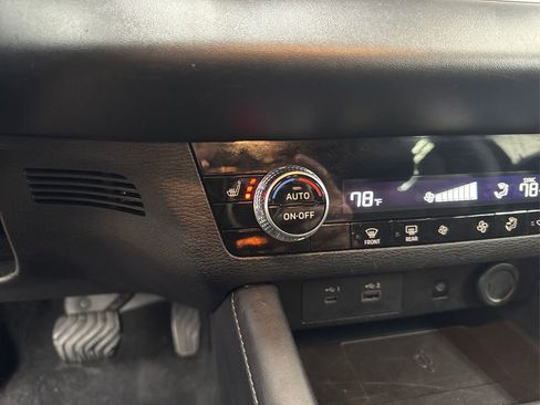 Used 2024 Mitsubishi Outlander SE image 33