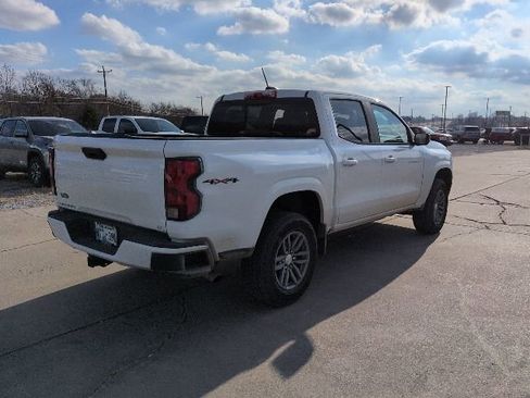 Used 2024 Chevrolet Colorado LT w/ LT Convenience Package II image 4