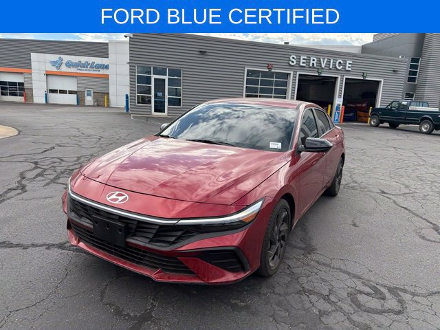 Used 2026 Hyundai Elantra SEL w/ Cargo Package FWD image 14