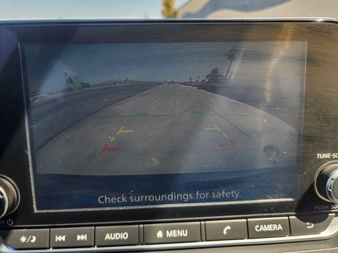 Used 2023 Nissan Rogue SV image 25