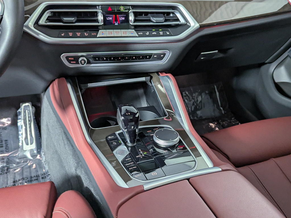 Certified 2022 BMW X6 xDrive40i w/ M Sport Package AWD/4WD image 36