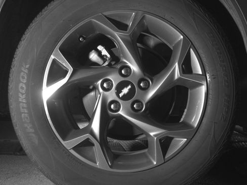 Used 2025 Chevrolet Trax LT image 15