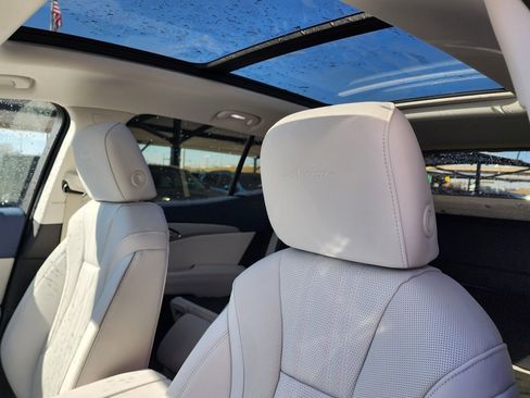 New 2026 Buick Envision Avenir image 17