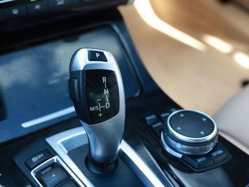 Used 2015 BMW 535i xDrive Sedan image 42