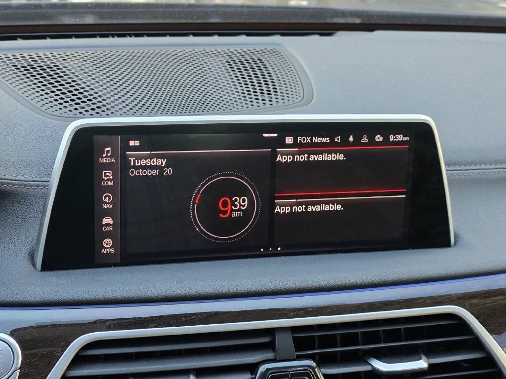 Used 2020 BMW 740i w/ Premium Package RWD image 21