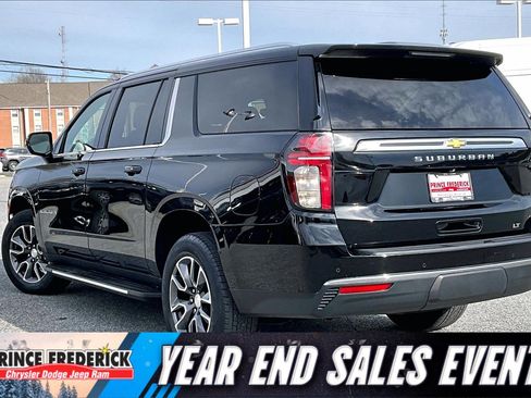 Used 2021 Chevrolet Suburban LT image 9
