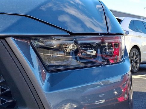 Used 2025 Ford Mustang Coupe image 9