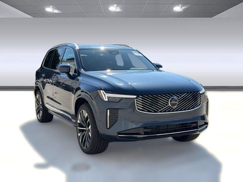New 2026 Volvo XC90 B5 Plus AWD/4WD image 7
