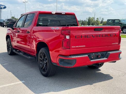 Used 2025 Chevrolet Silverado 1500 Custom w/ Turbomax Blackout Package AWD/4WD image 6