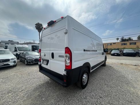 Used 2023 RAM ProMaster 2500 FWD image 7