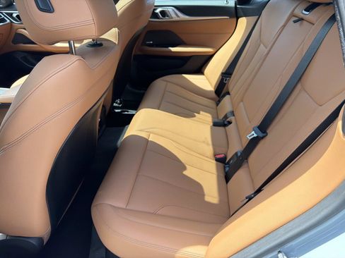 Used 2025 BMW M440i RWD image 11