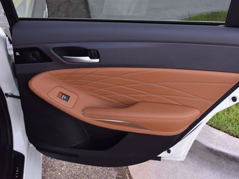 Used 2020 Toyota Avalon Limited w/ Advanced Safety Package FWD image 50