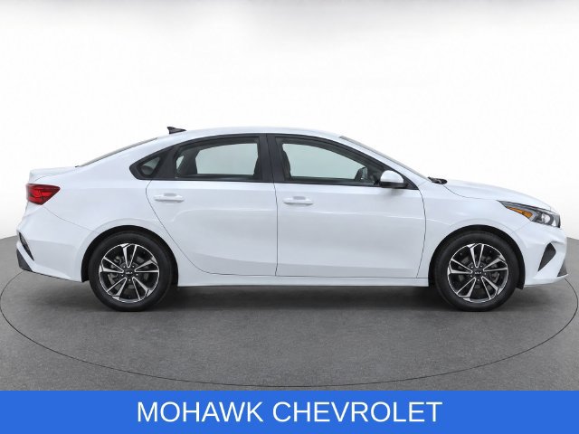 Used 2023 Kia Forte LXS FWD image 9