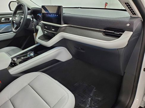 New 2026 Ford Explorer Platinum w/ LUX Leather Package image 11